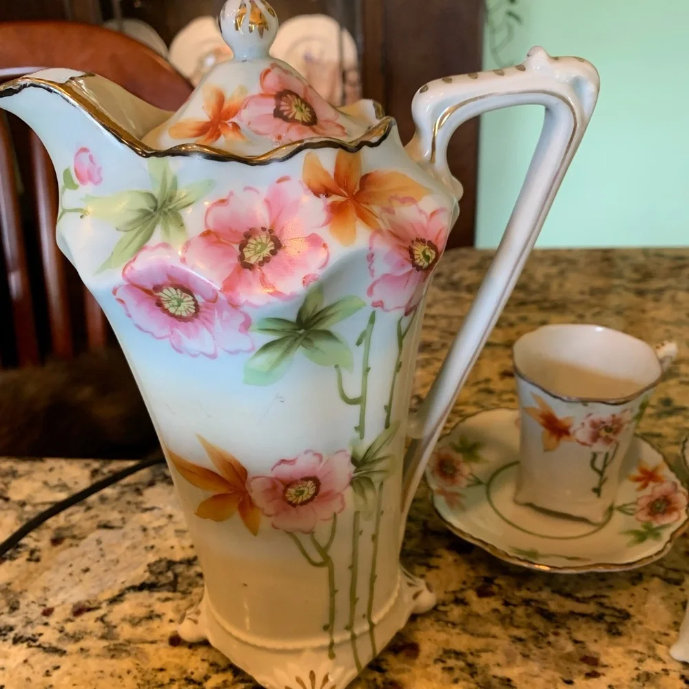 Nippon chocolate teapot and cups